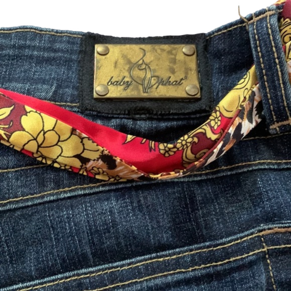 Baby Phat Y2K Denim Capri Low Rise Red Satin Cropped Jeans Size 13 - Picture 10 of 11